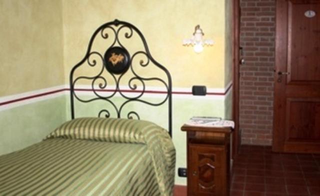Вилла Agriturismo Corte Milone Пескантина Экстерьер фото